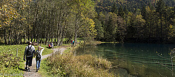 Wanderer am Christlessee im Allgäu