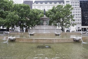 Pulitzer Fountain am Grand Army Plaza von New York