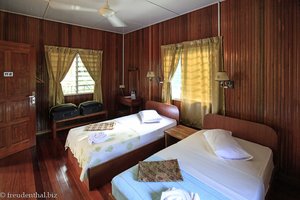Zimmer in der Kinabatangan Riverside Lodge bei Sukau