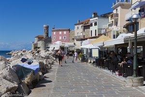 Die schöne Uferpromenade bei Piran