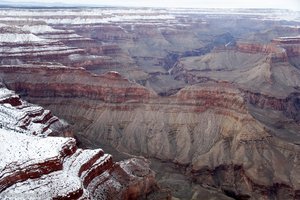 Blick vom Hubschrauber über den Grand Canyon