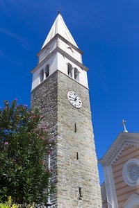 Die Campanile der Kirche Sv. Mauro