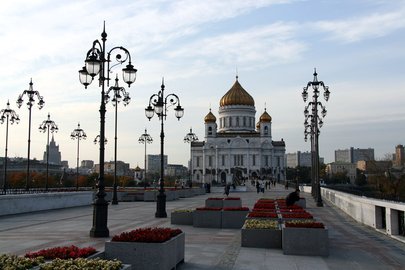 Blick über die Moskwa-Brücke zur Kathedrale