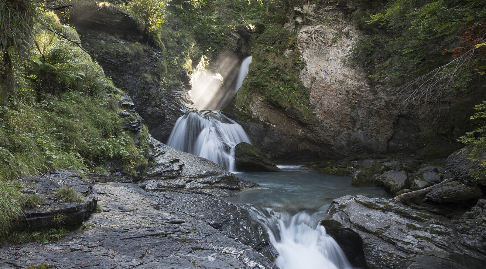 Obere Kaskaden des Reichenbachfalls bei Meiringen in der Schweiz