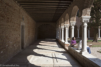Kreuzgang des Convento Reverendi Padri Francescani