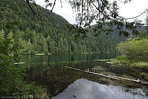 Blick auf den Cameron Lake