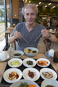 Lars im Restaurant Hoeunjeong in Tongyeong