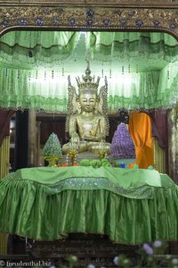 Ein Buddha in Grün - Nga Phe Chaung Kloster