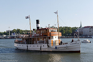 Ausflugsboot im Südhafen