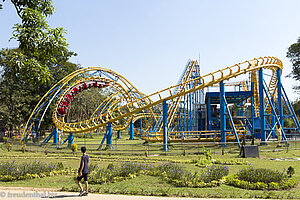 Achterbahn im People's Park Yangon