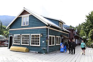 Café in Telegraph Cove