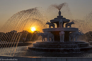 Brunnen der Weißen Elefanten - People's Park Yangon