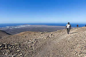 Wanderer im Bergmassiv der Ajaches