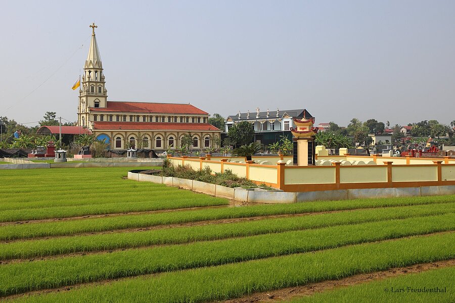 Katholische Pfarrkirche von Uy Tế