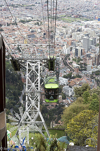 die Seilbahn auf den Monserrate in Bogota