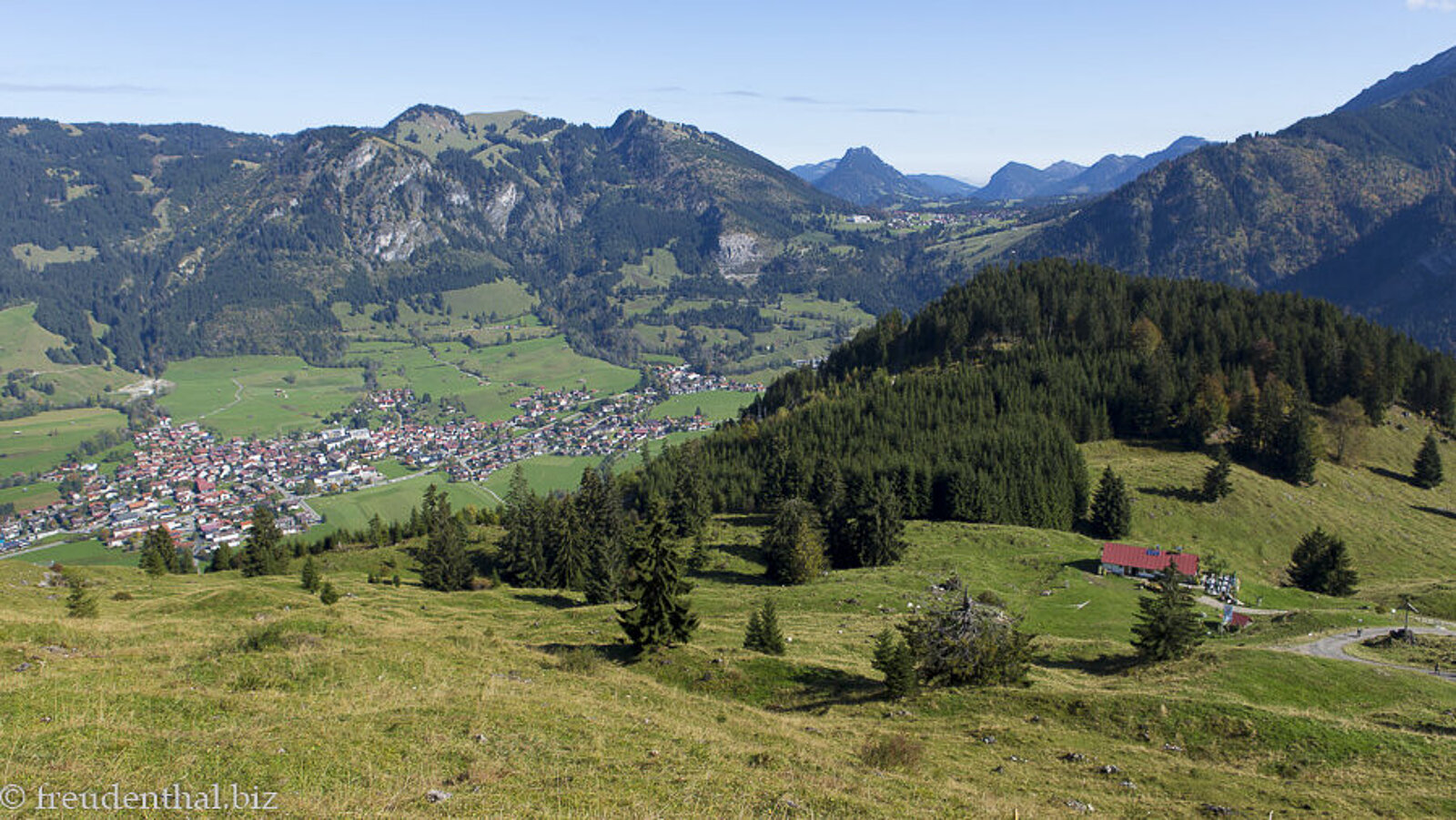 Aussicht vom Imberger Horn zum Wertacher Hörnle und Oberjoch