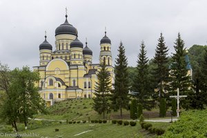Ansicht der Klosteranlage Manastirea Hancu in Moldadwien
