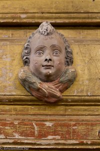 Geschnitzter Engel im Kloster von Santo Ecce-Homo
