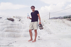 Lars auf den Sinterterrassen von Pamukkale