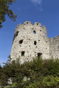 Bergfried der Burgruine Hohenfreyberg