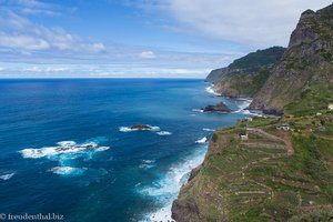 Ausblick zur Küste bei Ponta Delgada