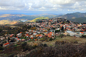 Die Aussicht auf das Dorf Pano Panagia