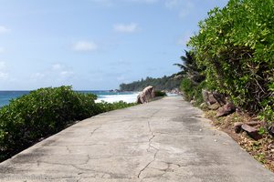 Radweg entlang der Küste
