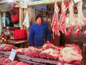 Fleischverkäufer im Vlali Markt