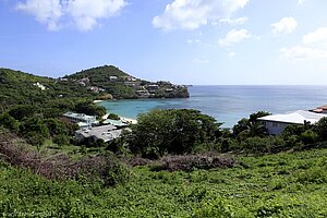 Blick über die Morne Rouge Bay