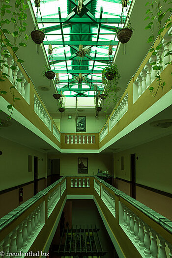 Treppenhaus vom Hotel Royalton - tagsüber