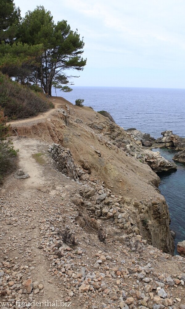 Wanderung zur Cala de Deia