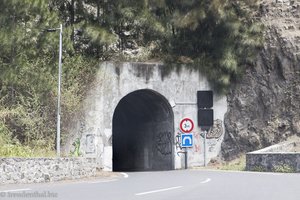 Tunnel an der Passstraße von Cilaos