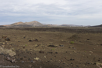 Panoramablick zu den Dörfern im Zentrum von Lanzarote
