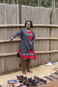 Verkäuferin im Swazi Cultural Village