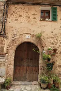 typischer Häusereingang in Valldemossa