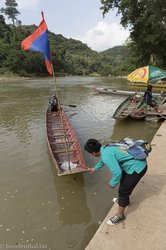 Bootsanleger am Nam Khan in Laos