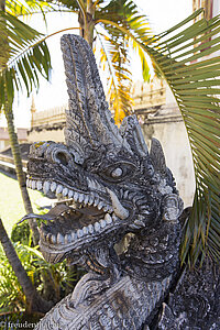 Drache beim Pha That Luang in Vientiane