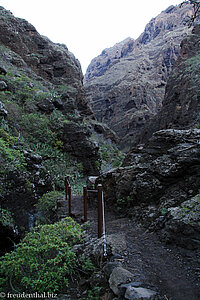 Von schroffen Bergen umgebene Barranco de Masca