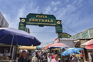 das Eingangstor zum Piata Centrala in Chisinau