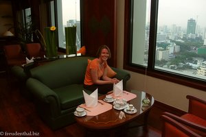 Atrium Bangkok -Annette im Executive Frühstücksraum