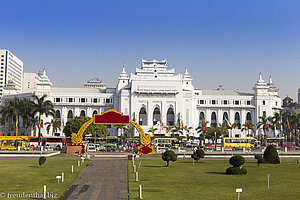 die City Hall mit der Stadtverwaltung von Yangon