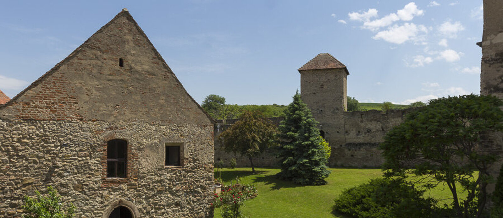 Gebäude der Gräfenburg Kelling in Siebenbürgen, Rumänien
