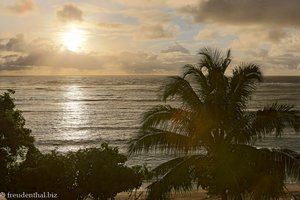 die Morgensonne im Crown Beach Hotel auf Mahé