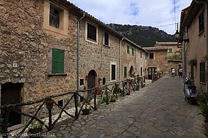 typische Gasse in Valldemossa