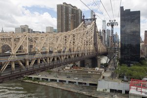 die stählerne Fachwerkkonstruktion der Queensboro Bridge in New York
