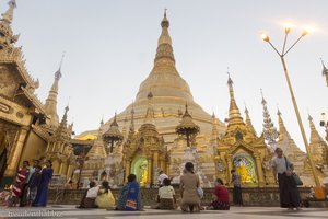 abendliche Shwedagon-Pagode