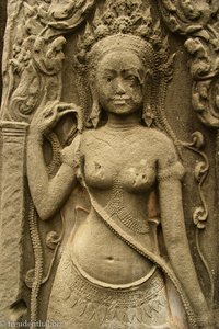 Relief einer Frau im Bayon von Angkor Thom