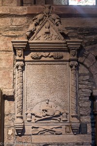 Grab in der St. Magnus Cathedral von Kirkwall