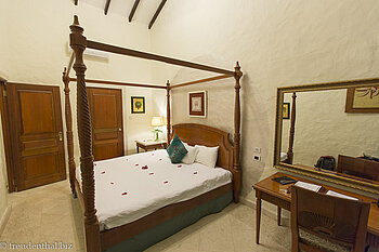 Schlafzimmer im Sunset Beach Hotel auf Mahé
