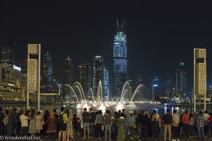 Wasserspiele in Dubai aus der Ferne